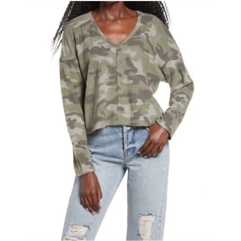 La La Land Creative‎ Co. Women's Long Sleeve Boxy Camo Top Camo Green Small $35